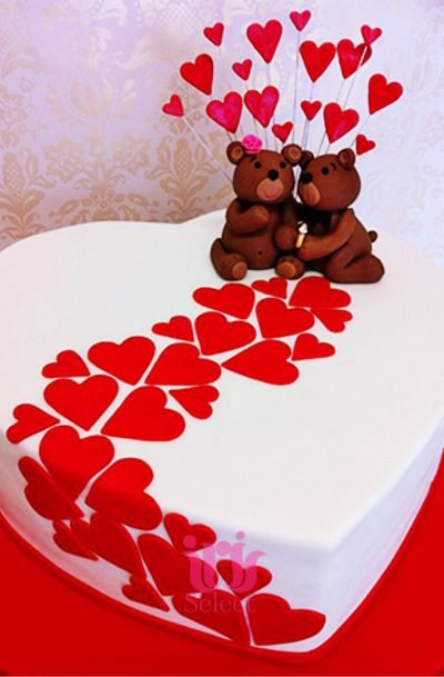 Hearts Lead To Love Cake